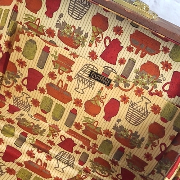 Vintage 50s Parklane USA Mahagony Wooden Square Clasp Lock Purse Clutch - Picture 12 of 17